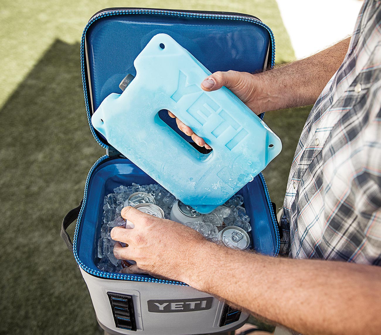YETI ICE 2LB simple Yeti   